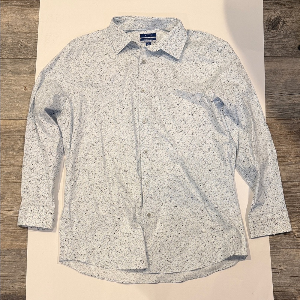 Apt. 9 Men's White and Blue Patterned Shirt